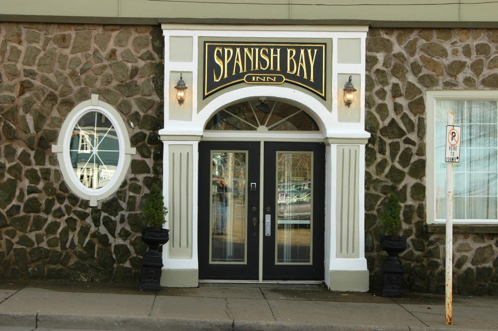 Spanish Bay Inn, Canada Sydney Kültér fotó